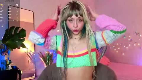 Snapshot of lavenderlav chatting on 04-05-26, 11:40 Melissa online show from 04-05-26, 11:40