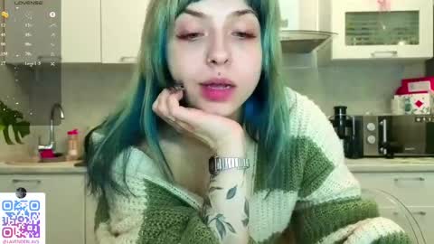 Snapshot of lavenderlav chatting on 04-25-26, 11:24 Melissa online show from 04-25-26, 11:24