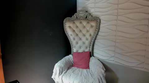 Layla online show from 03-20-26, 08:03