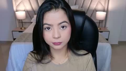Snapshot of layla_breezee_ chatting on 07-06-26, 12:02 Layla Breezee online show from 07-06-26, 12:02
