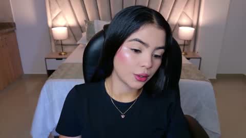 Snapshot of layla_breezee_ chatting on 07-18-26, 10:41 Layla Breezee online show from 07-18-26, 10:41