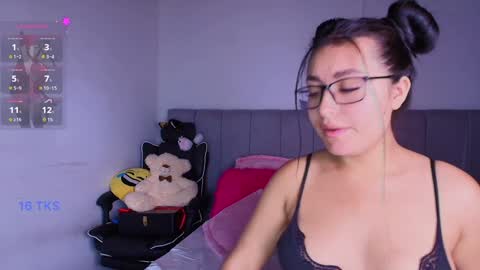 Layla online show from 01-20-25, 11:24