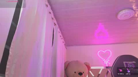 laylafoxy_tay online show from 12-22-25, 03:14
