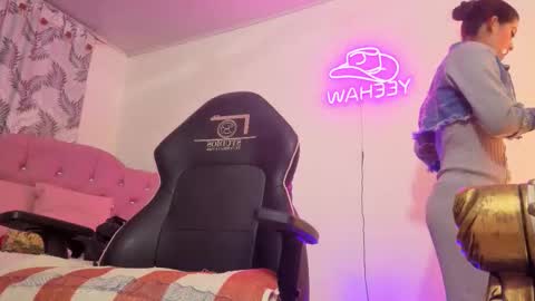 laylafoxy_tay online show from 03-13-26, 04:19