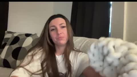 laylahlaylah1 online show from 11-10-25, 01:21