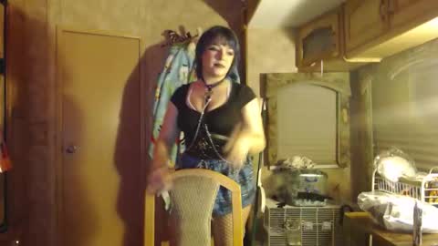 Snapshot of laylajewel chatting on 03-26-26, 02:39 laylajewel online show from 03-26-26, 02:39