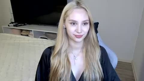 LaylaPretty001 online show from 07-07-26, 04:15