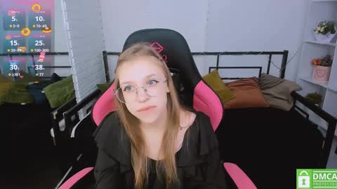 Snapshot of layriantavee chatting on 01-21-25, 06:54 layriantavee online show from 01-21-25, 06:54