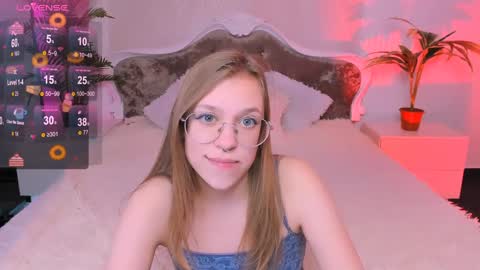 Snapshot of layriantavee chatting on 01-23-25, 11:26 layriantavee online show from 01-23-25, 11:26