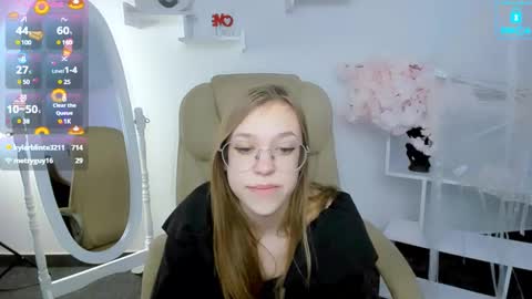 Snapshot of layriantavee chatting on 02-03-25, 10:03 layriantavee online show from 02-03-25, 10:03