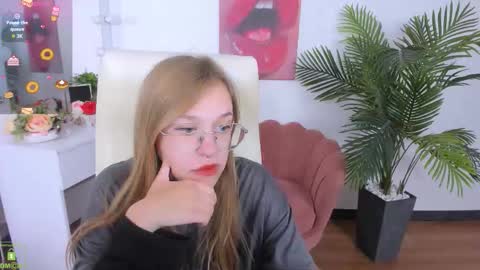 Snapshot of layriantavee chatting on 09-20-25, 06:14 layriantavee online show from 09-20-25, 06:14