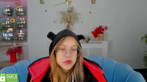 Snapshot of layriantavee chatting on 10-10-25, 06:34 layriantavee online show from 10-10-25, 06:34