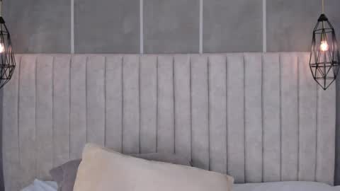    online show from 03-04-25, 01:45