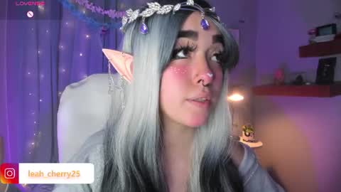 Snapshot of leah_cherry chatting on 06-10-26, 06:12 Leah online show from 06-10-26, 06:12