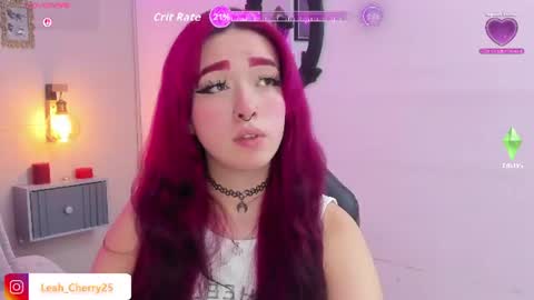 Snapshot of leah_cherry chatting on 06-24-26, 09:36 Leah online show from 06-24-26, 09:36