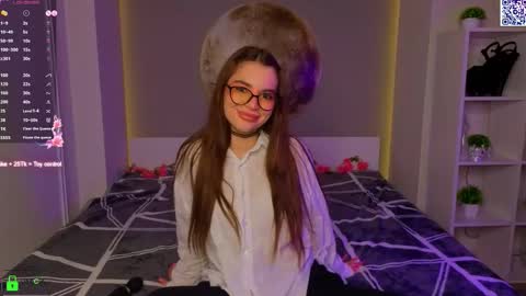 Sophie online show from 03-01-26, 07:05