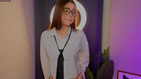 Sophie online show from 04-15-26, 07:10