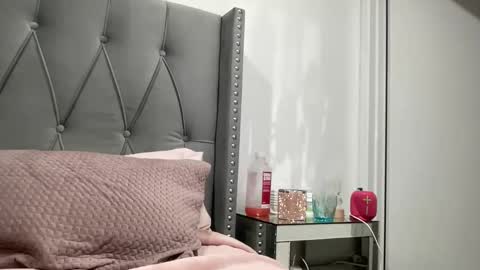 Leanna online show from 03-07-25, 01:29