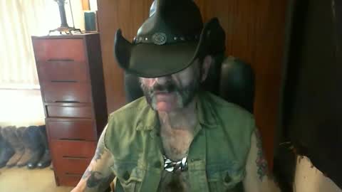 leathergreaser online show from 01-09-26, 06:38