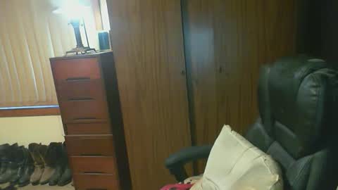 leathergreaser online show from 03-08-26, 08:01