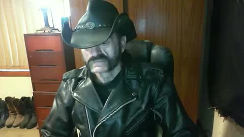 leathergreaser online show from 03-26-26, 09:09