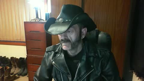 leathergreaser online show from 04-12-26, 08:03