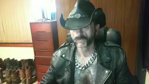leathergreaser online show from 05-16-26, 06:39