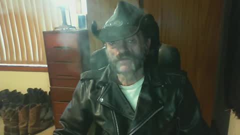 Snapshot of leathergreaser chatting on 06-14-26, 10:56 leathergreaser online show from 06-14-26, 10:56
