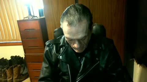 Snapshot of leathergreaser chatting on 06-28-26, 09:21 leathergreaser online show from 06-28-26, 09:21