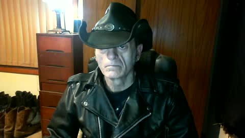 Snapshot of leathergreaser chatting on 07-01-26, 04:40 leathergreaser online show from 07-01-26, 04:40