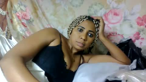 leatianaa online show from 06-10-26, 07:35
