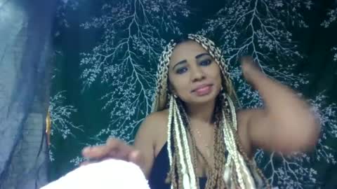 leatianaa online show from 06-22-26, 10:12