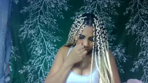 leatianaa online show from 06-25-26, 04:01