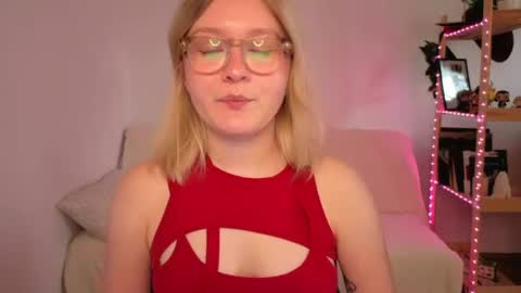 Ellie online show from 07-28-26, 07:04