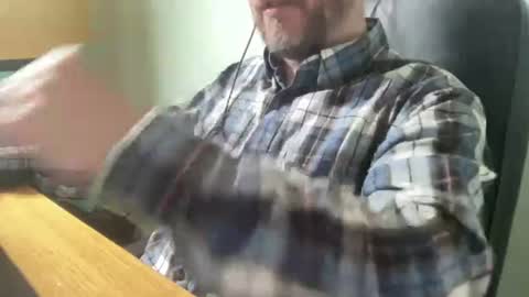 Snapshot of lee_8891 chatting on 06-16-26, 11:02 lee_8891 online show from 06-16-26, 11:02