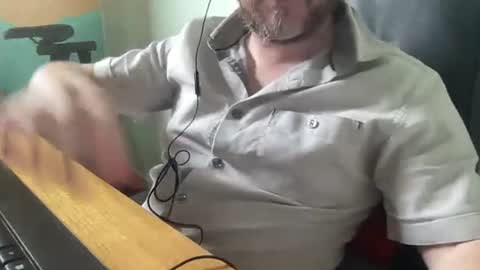 Snapshot of lee_8891 chatting on 06-18-26, 08:25 lee_8891 online show from 06-18-26, 08:25