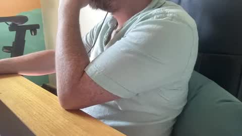 Snapshot of lee_8891 chatting on 06-24-26, 10:25 lee_8891 online show from 06-24-26, 10:25