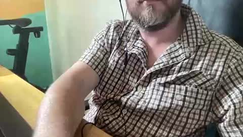 Snapshot of lee_8891 chatting on 06-29-26, 10:26 lee_8891 online show from 06-29-26, 10:26