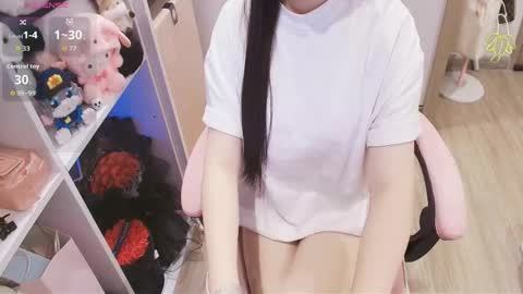 Snapshot of lee_cute18 chatting on 05-22-26, 02:40 Lee online show from 05-22-26, 02:40