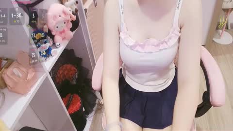 Snapshot of lee_cute18 chatting on 05-31-26, 10:33 Lee online show from 05-31-26, 10:33