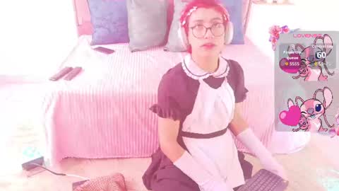 Snapshot of lee_roses chatting on 06-15-26, 01:24 leeh online show from 06-15-26, 01:24