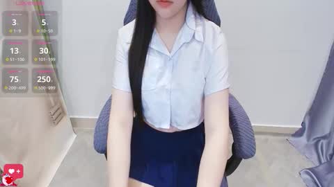 Snapshot of lee_smile chatting on 03-04-26, 11:38 Lee online show from 03-04-26, 11:38