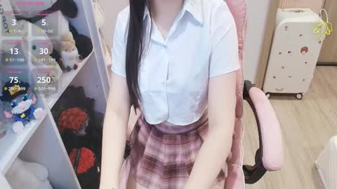 Snapshot of lee_smile chatting on 03-27-26, 11:48 Lee online show from 03-27-26, 11:48