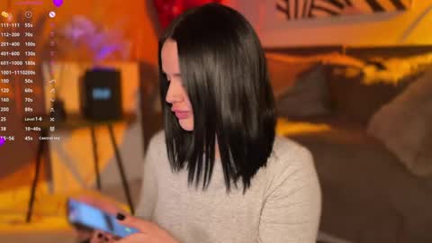 Amelie online show from 04-16-26, 01:23