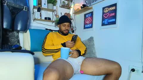 leenar_key online show from 05-15-26, 09:27