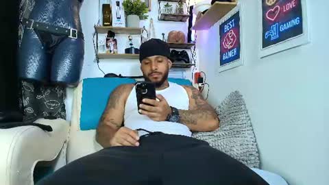 leenar_key online show from 06-13-26, 07:01