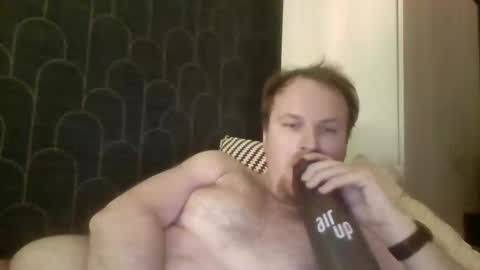 leeuwarder12 online show from 12-14-25, 03:50