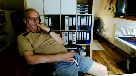 Dave online show from 06-19-26, 11:08