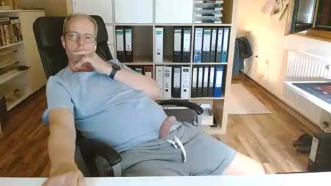 Dave online show from 06-25-26, 11:09