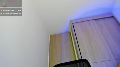 Snapshot of legolas_15 chatting on 05-02-26, 04:50 Alejandro online show from 05-02-26, 04:50